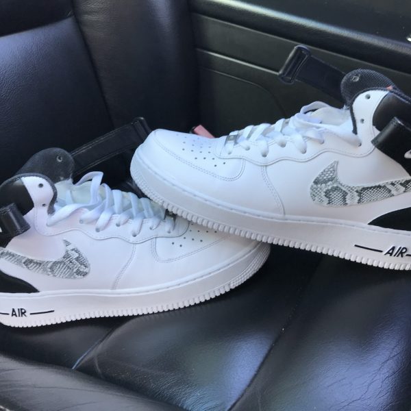 custom snake af1
