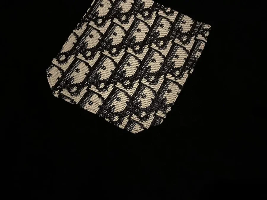 Dior CD pocket t-shirt close-up of logo detail